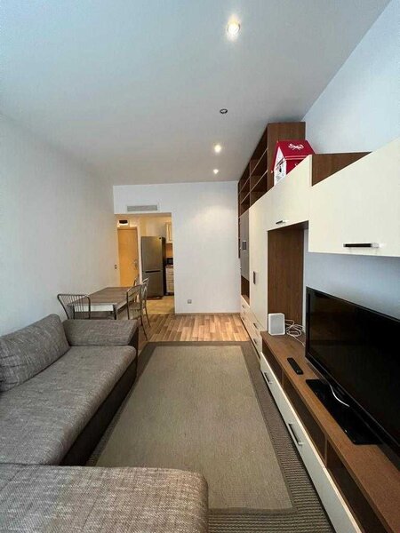 Rin Grand Hotel, Vitan Barzesti