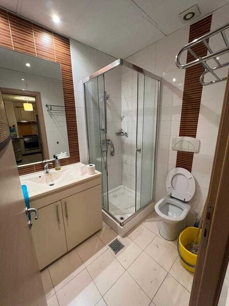 Rin Grand Hotel, Vitan Barzesti