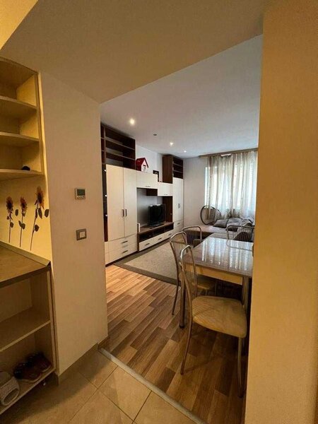 Rin Grand Hotel, Vitan Barzesti